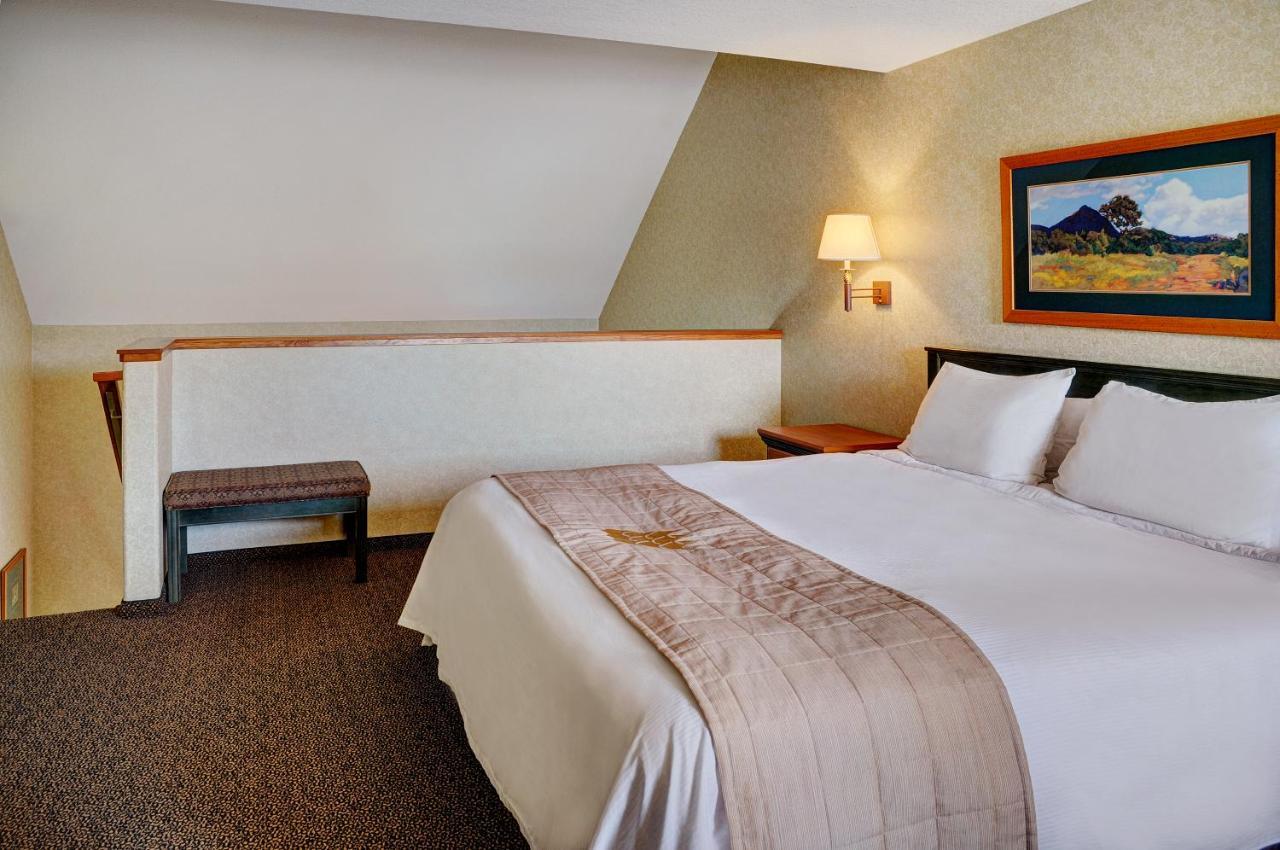 Lakeview Inns & Suites - Hinton Ngoại thất bức ảnh